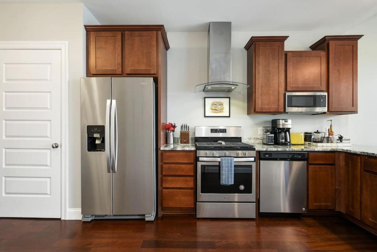 Hostwise - The Washington At Chatham - Free Parking, Private Gym, Skyline Views! Appartamento Pittsburgh